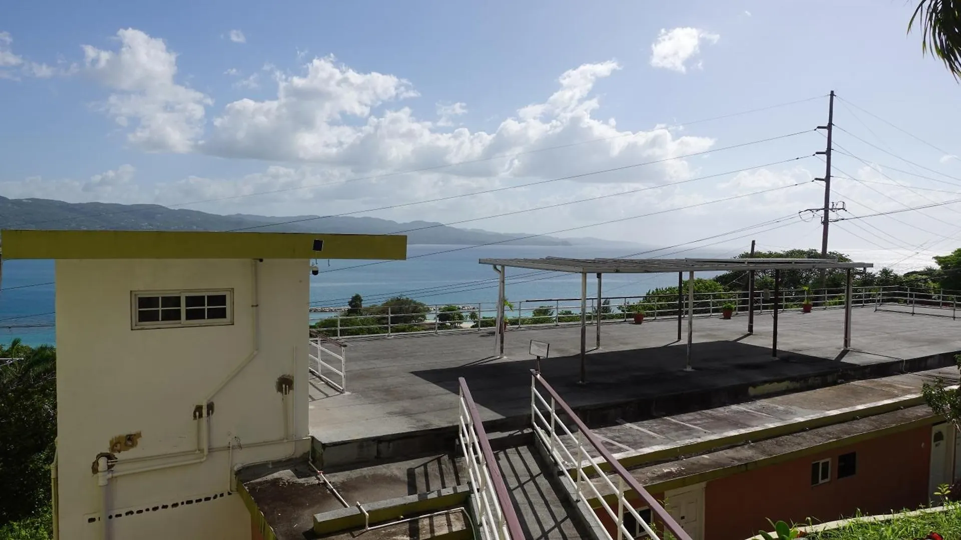 Lägenhet Upper Deck Condominiums Montego Bay